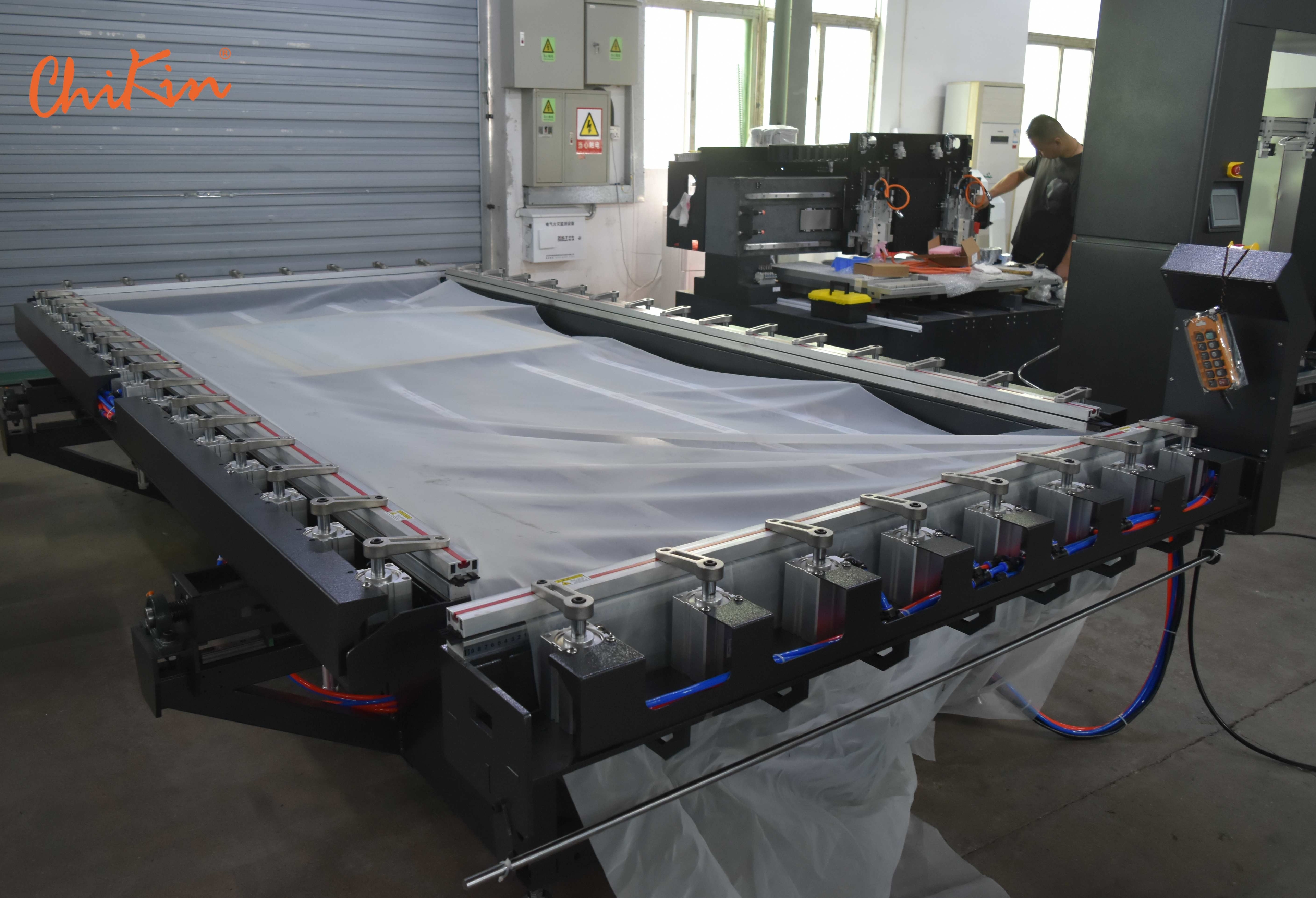 Automatic Net Drawing Machine for Stable Large-Format Handling