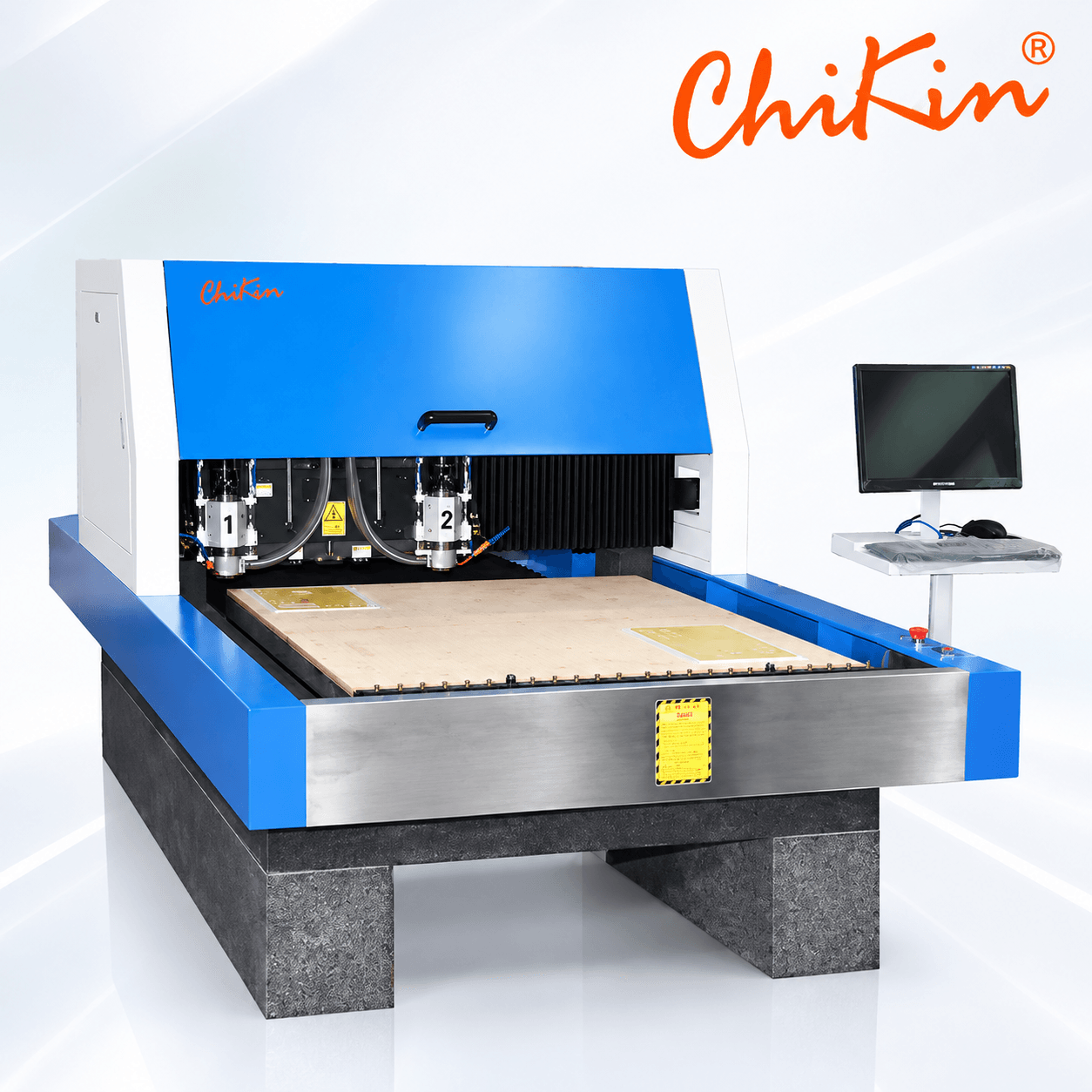 소형 기판 가공용 550 x 1250mm PCB 드릴링 및 라우팅 장비